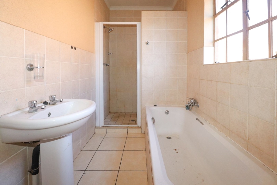 2 Bedroom Property for Sale in Elandia North West